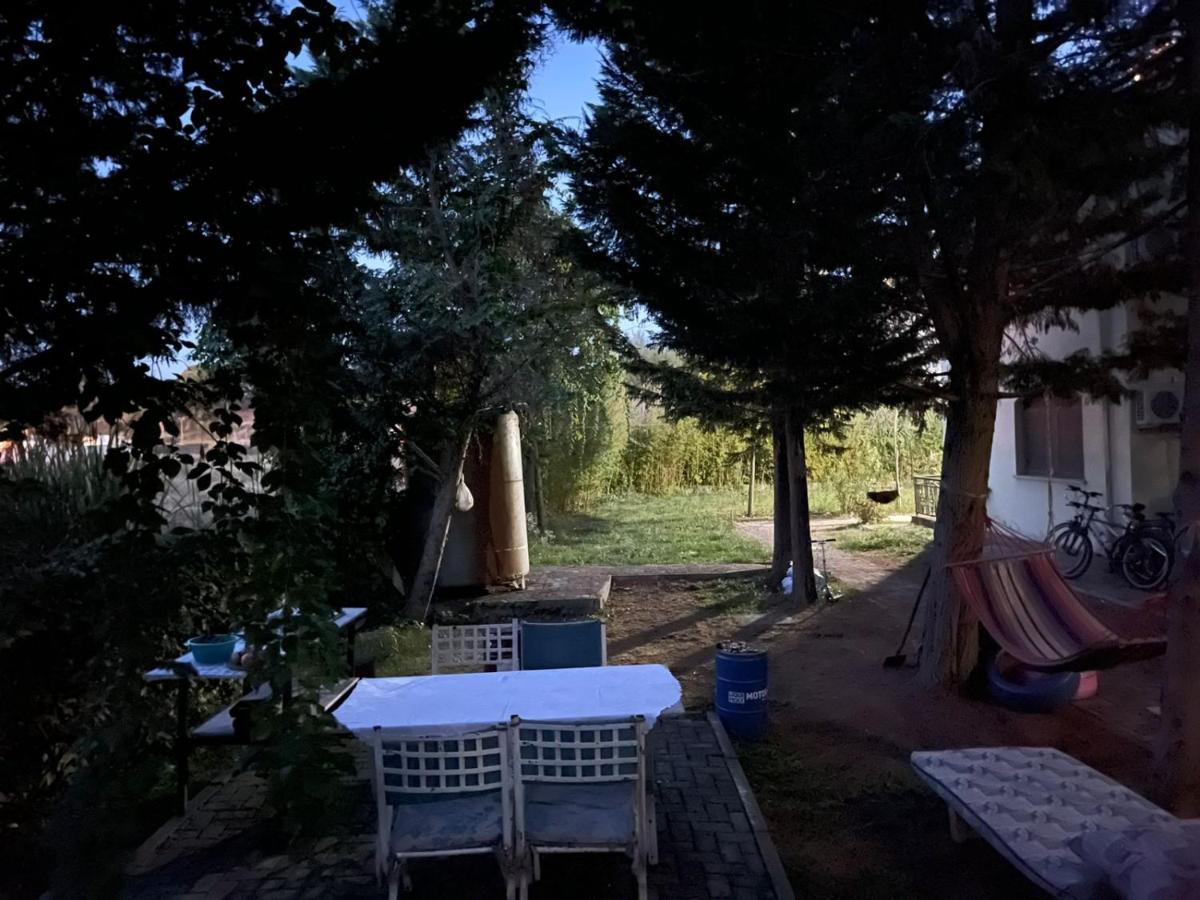 Hotel Garden Villa Ardo Голем Екстериор снимка