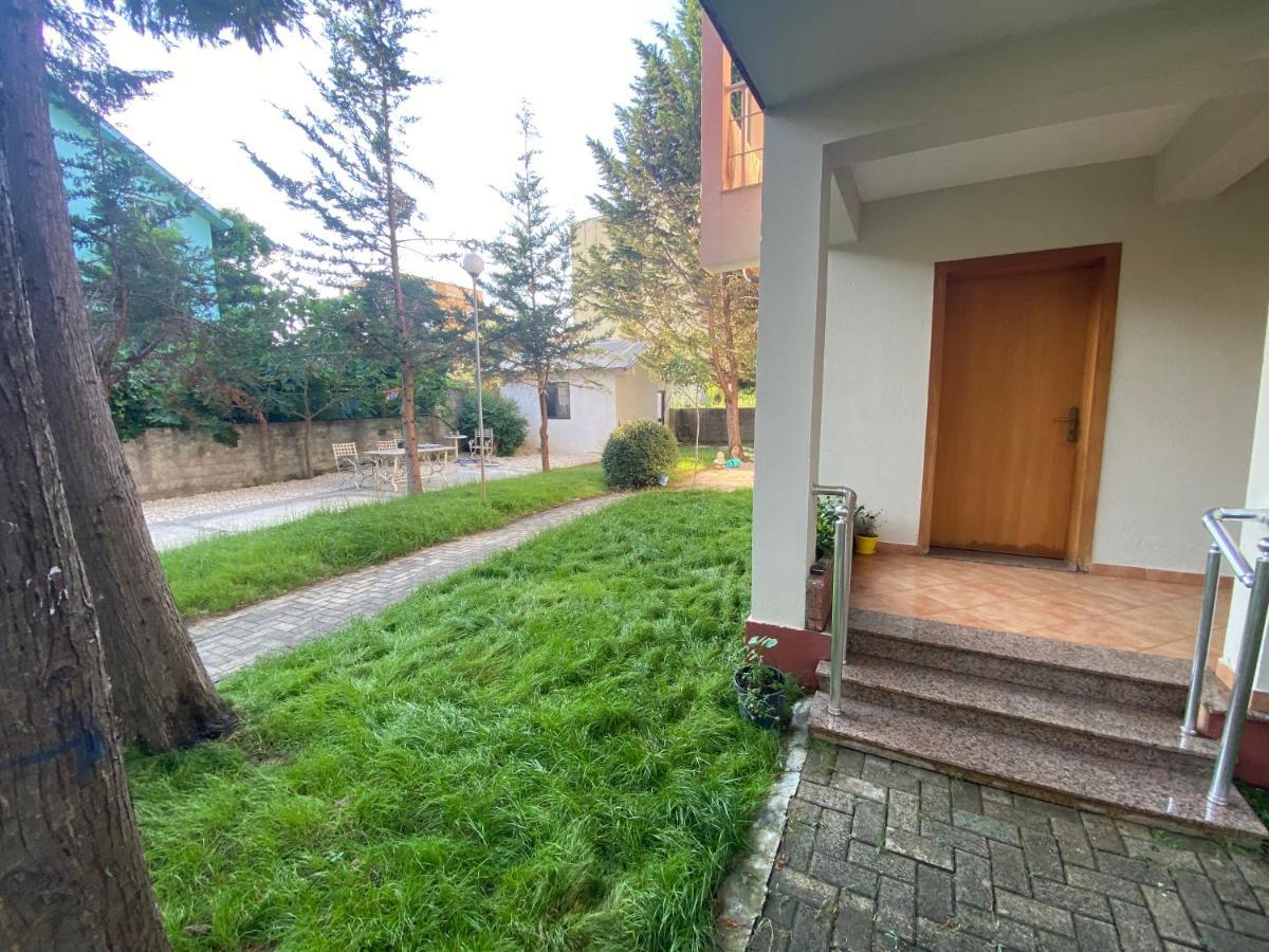 Hotel Garden Villa Ardo Голем Екстериор снимка