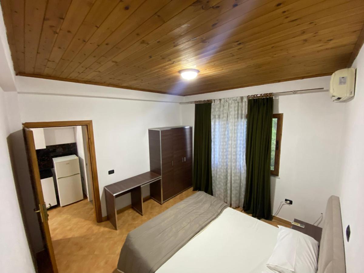 Hotel Garden Villa Ardo Голем Екстериор снимка