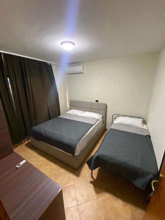 Hotel Garden Villa Ardo Голем Екстериор снимка